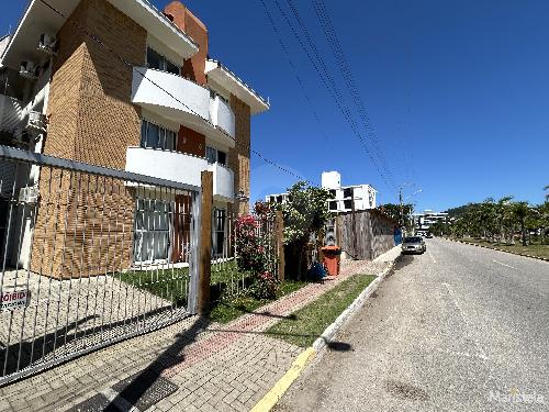  Apartamento na praia de Palmas.